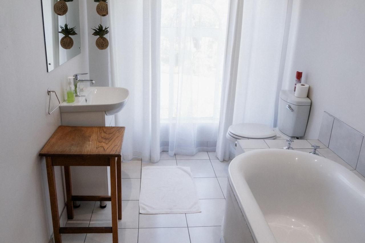 Park Living Guesthouse Bloemfontein Ngoại thất bức ảnh