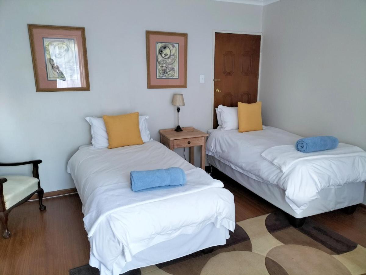 Park Living Guesthouse Bloemfontein Ngoại thất bức ảnh